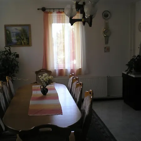 Andi Vendeghaz Maison d'hôtes *